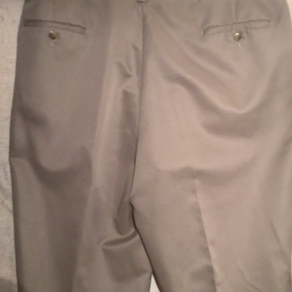 ROUNDTREE & YORKE Classic Men’s Tan Trousers - Picture 3 of 5